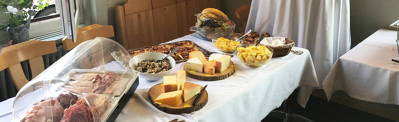 Banner Catering